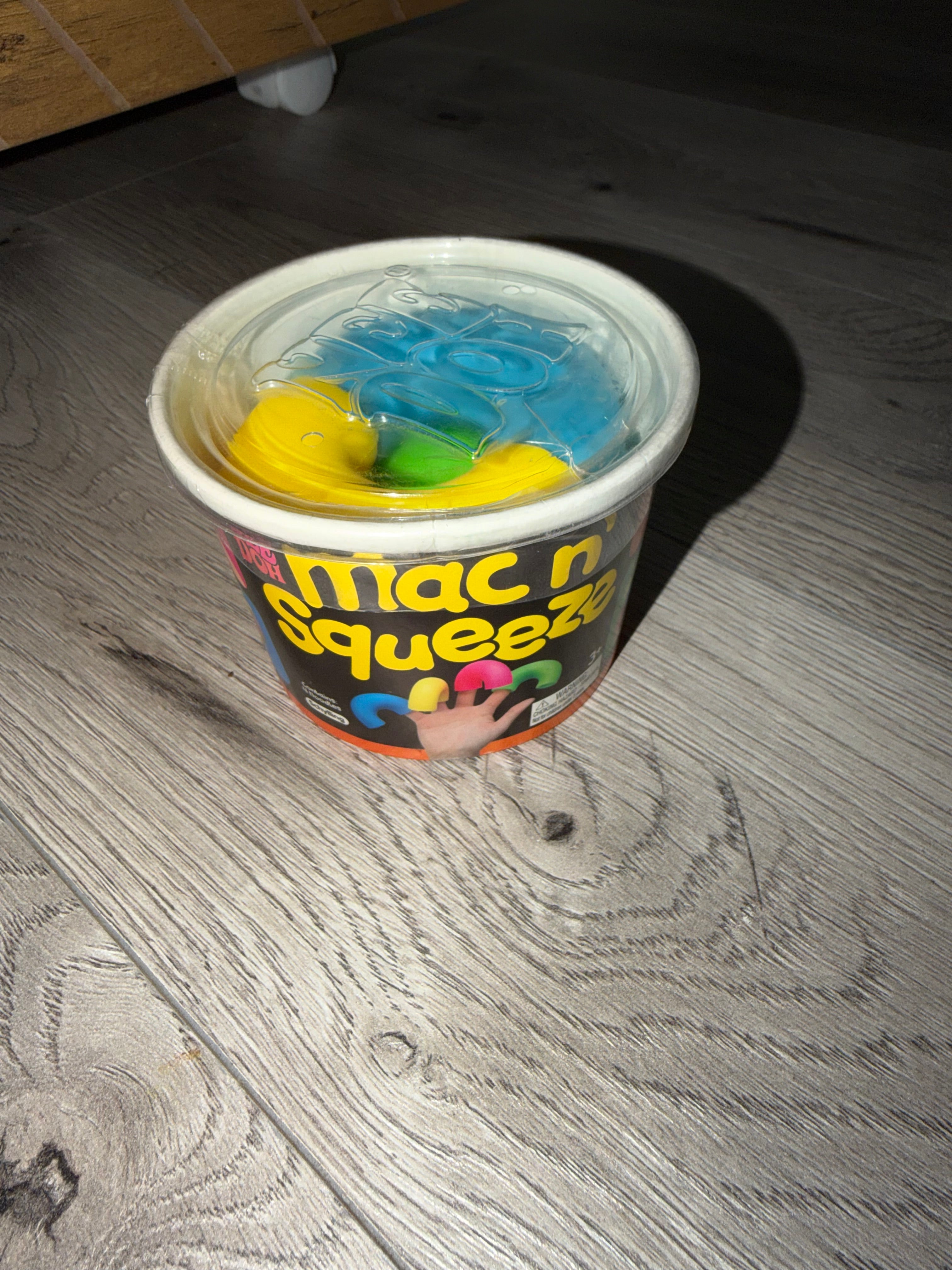 Mac N' Squeeze