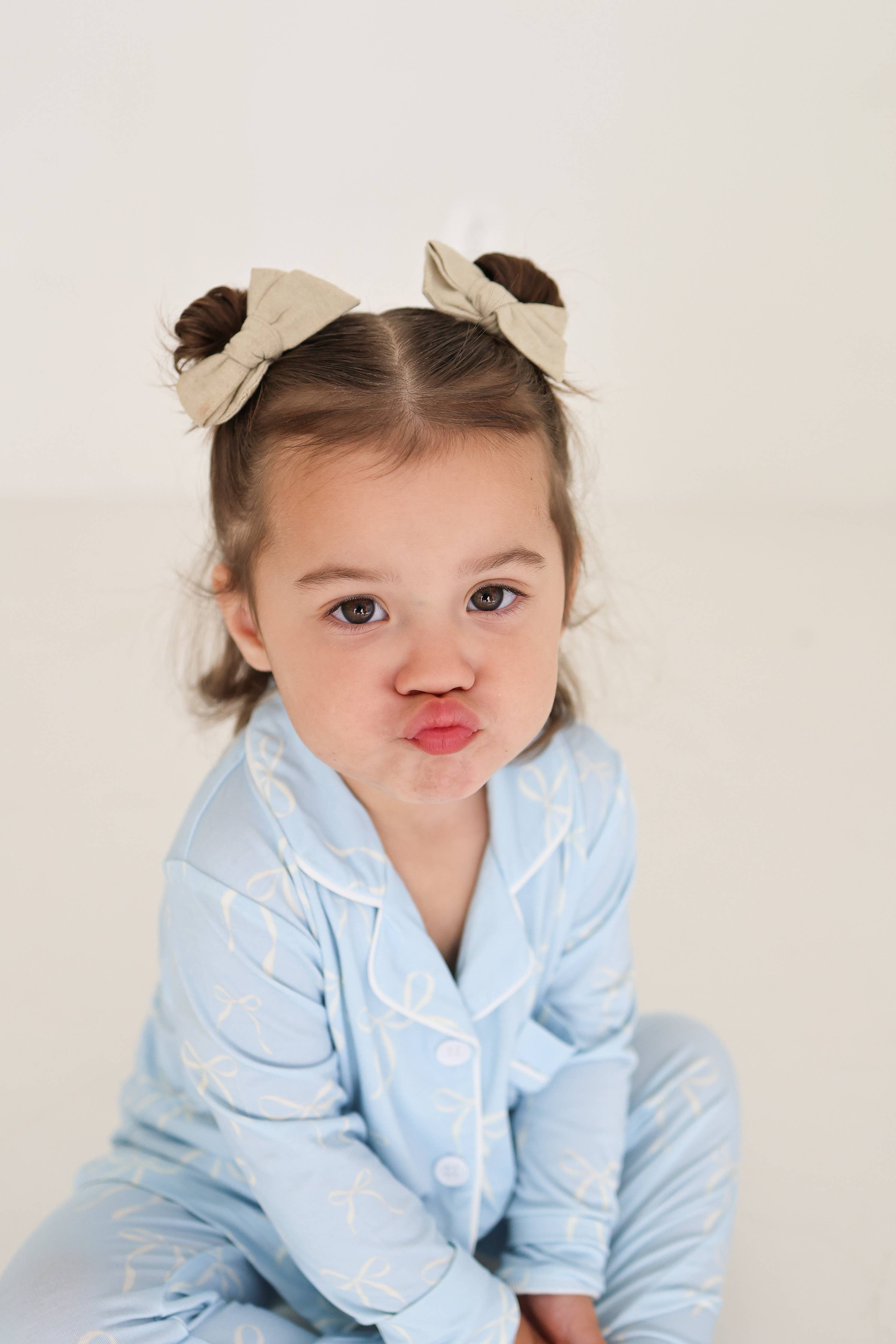 Girl’s Bow Lounge Set