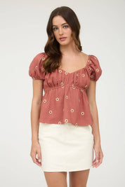 EMBROIDERED DAISY PUFF SLEEVE PLEATED BLOUSE