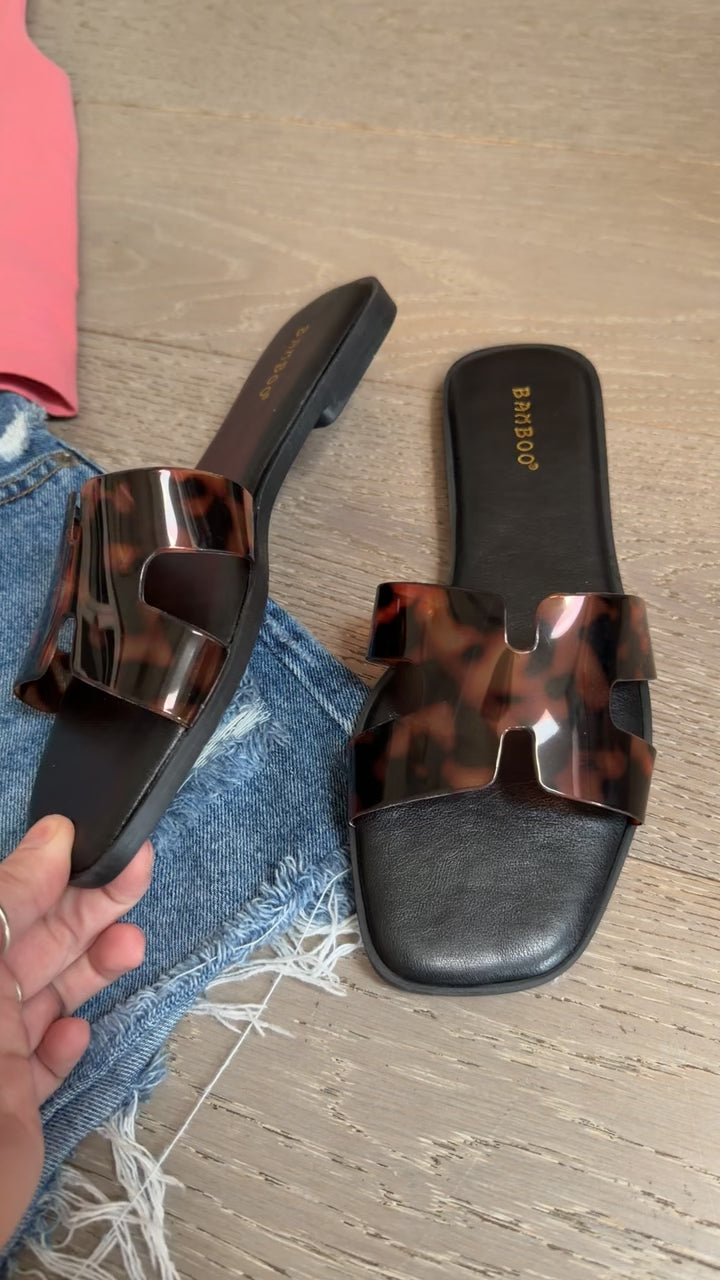 Tortoise Jelly Sandal